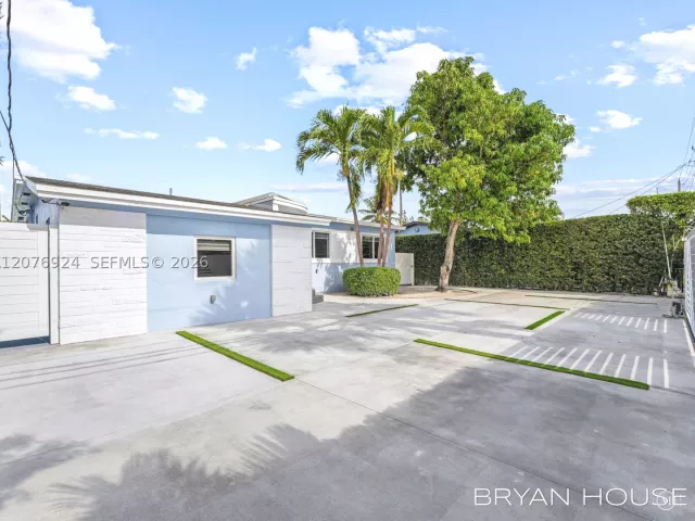 Продажа дома по адресу 3341 NW 20th St - фото 9396049