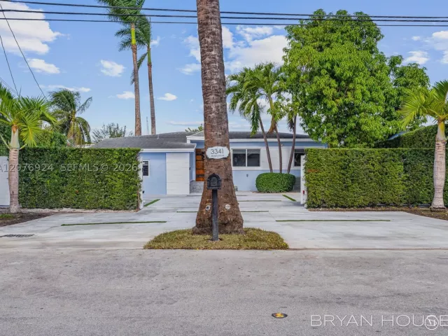 Продажа дома по адресу 3341 NW 20th St - фото 9396053