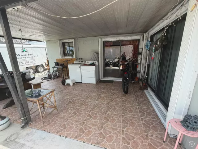 Продажа дома по адресу 18230 SW 142nd Pl - фото 9389457