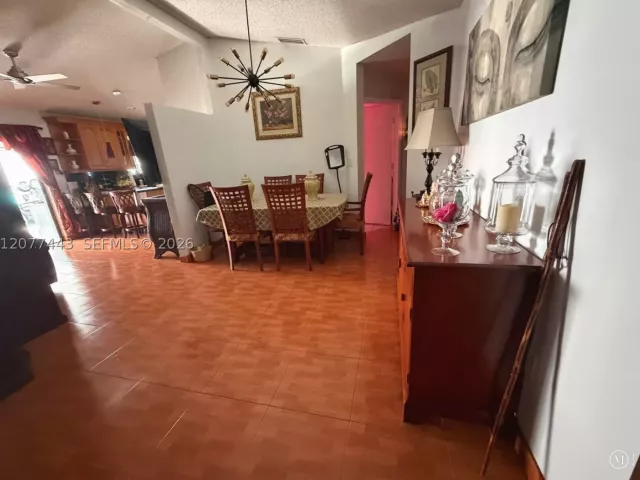 Продажа дома по адресу 18230 SW 142nd Pl - фото 9389448