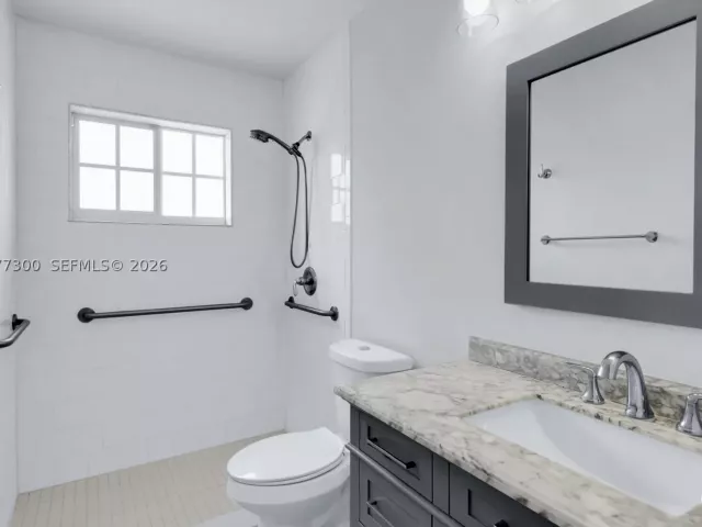 Продажа дома по адресу 18600 SW 127th Pl - фото 9394020