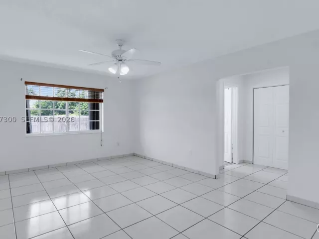 Продажа дома по адресу 18600 SW 127th Pl - фото 9394023
