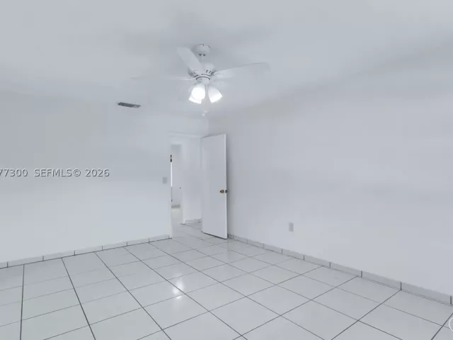 Продажа дома по адресу 18600 SW 127th Pl - фото 9394024