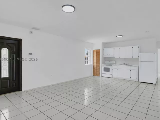 Продажа дома по адресу 18600 SW 127th Pl - фото 9394033