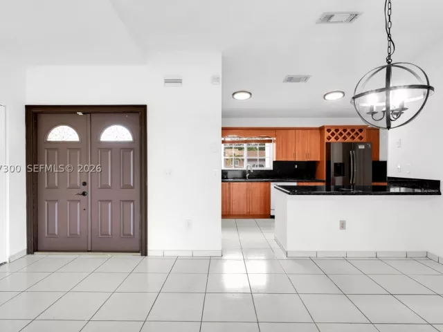 Продажа дома по адресу 18600 SW 127th Pl - фото 9394010