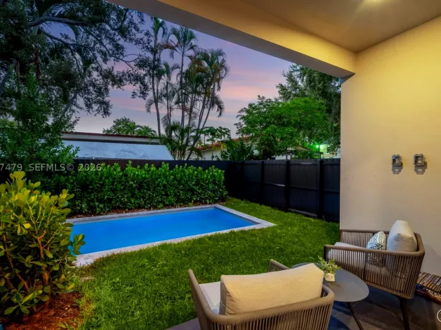 Продажа дома по адресу 1433 SW 20th St - фото 9393707