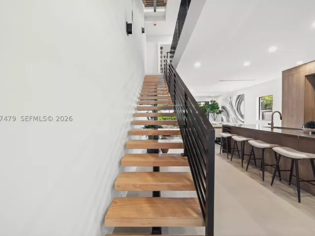 Продажа дома по адресу 1433 SW 20th St - фото 9393726