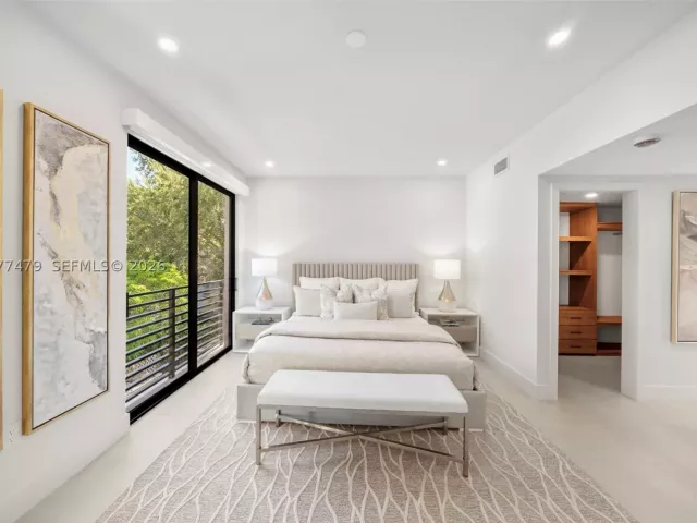 Продажа дома по адресу 1433 SW 20th St - фото 9393730