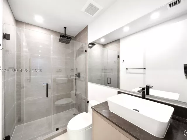 Продажа дома по адресу 1433 SW 20th St - фото 9393737