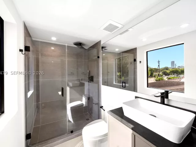 Продажа дома по адресу 1433 SW 20th St - фото 9393740