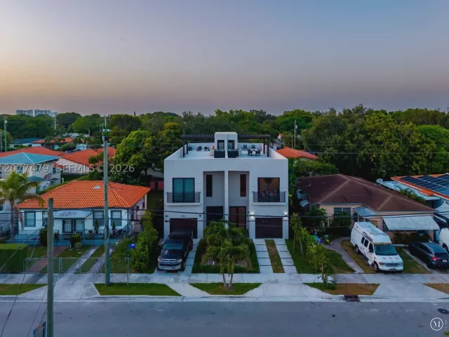 Продажа дома по адресу 1433 SW 20th St - фото 9393746