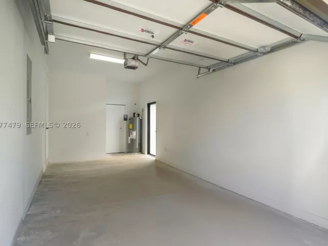 Продажа дома по адресу 1433 SW 20th St - фото 9393763