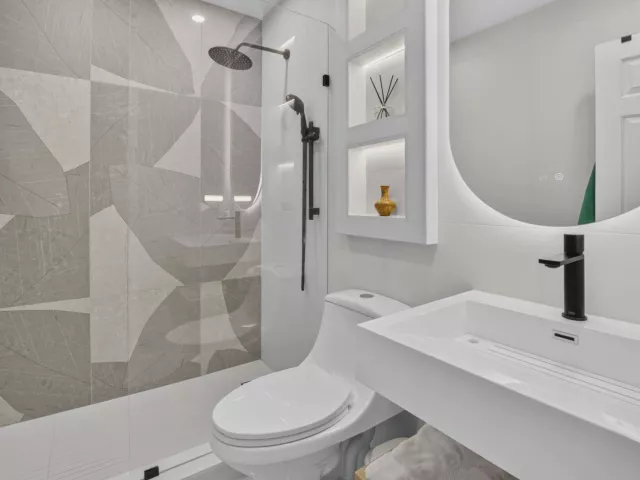 Продажа дома по адресу 7658 SOLIMAR Circle - фото 9388691