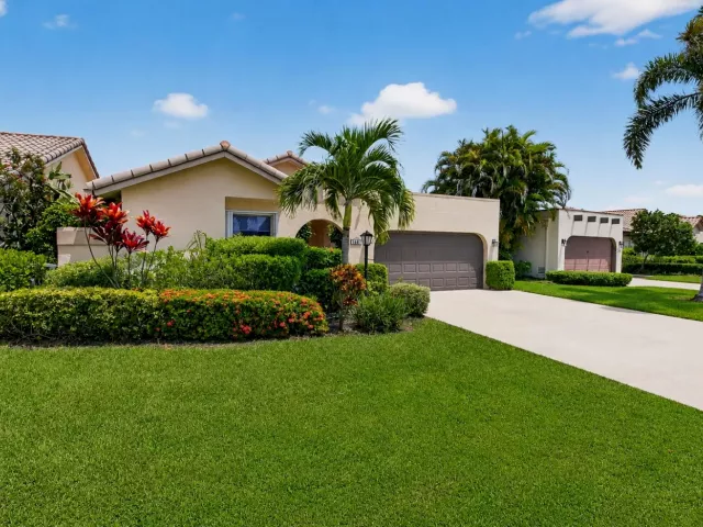 Продажа дома по адресу 7658 SOLIMAR Circle - фото 9388669