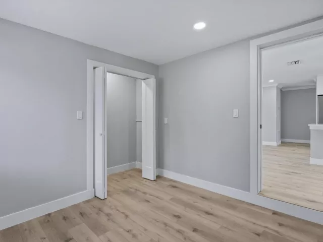 Продажа дома по адресу 2775 NE 5TH Avenue - фото 9389067