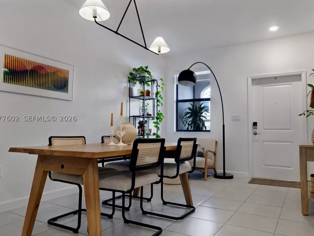 Продажа дома по адресу 23471 SW 129th Ave - фото 9393906