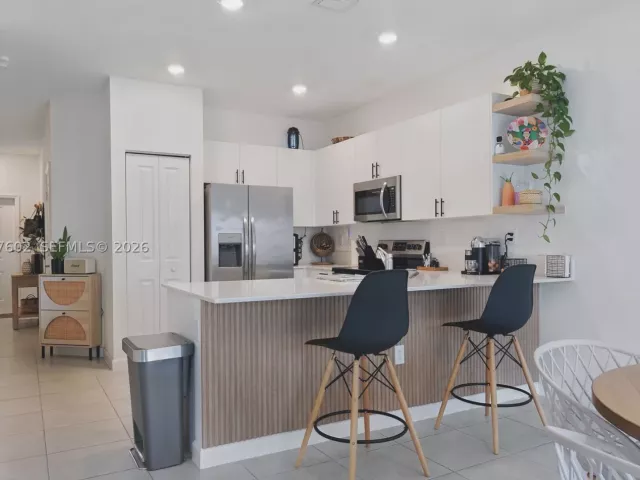 Продажа дома по адресу 23471 SW 129th Ave - фото 9393917