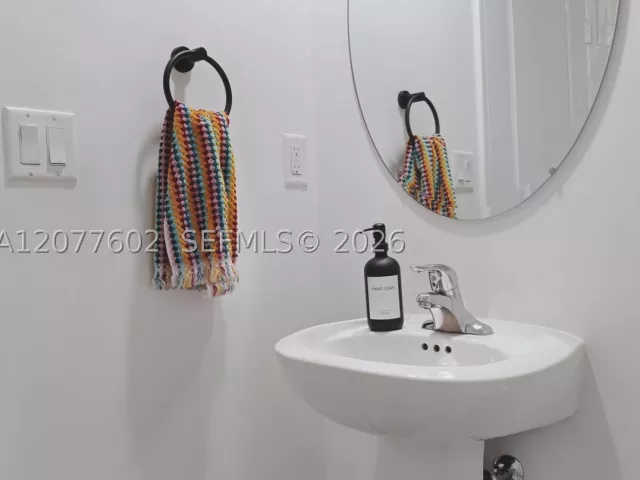 Продажа дома по адресу 23471 SW 129th Ave - фото 9393918