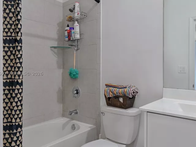 Продажа дома по адресу 23471 SW 129th Ave - фото 9393937