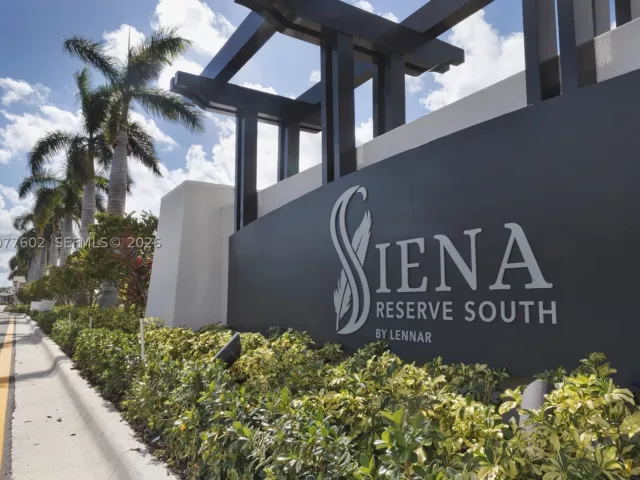 Продажа дома по адресу 23471 SW 129th Ave - фото 9393898