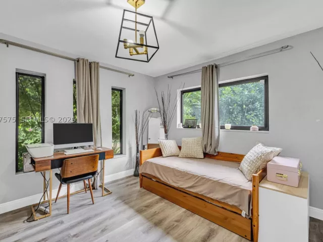 Продажа дома по адресу 12230 NW 22nd Ct - фото 9391088
