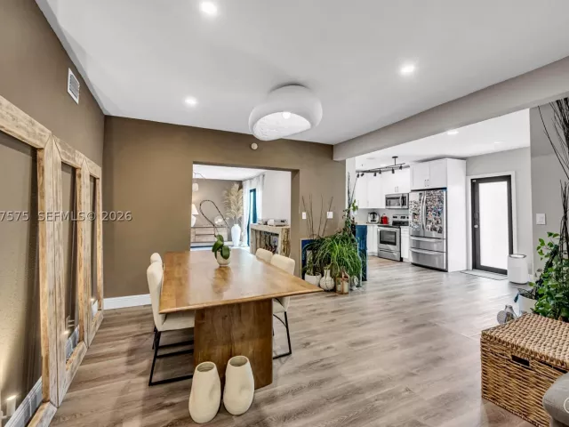 Продажа дома по адресу 12230 NW 22nd Ct - фото 9391097