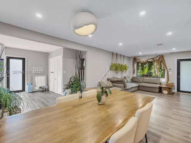 Продажа дома по адресу 12230 NW 22nd Ct - фото 9391100