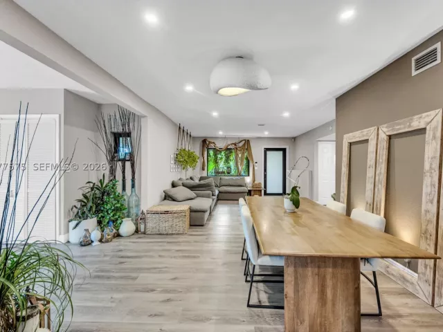 Продажа дома по адресу 12230 NW 22nd Ct - фото 9391102