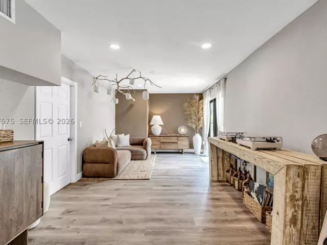 Продажа дома по адресу 12230 NW 22nd Ct - фото 9391104