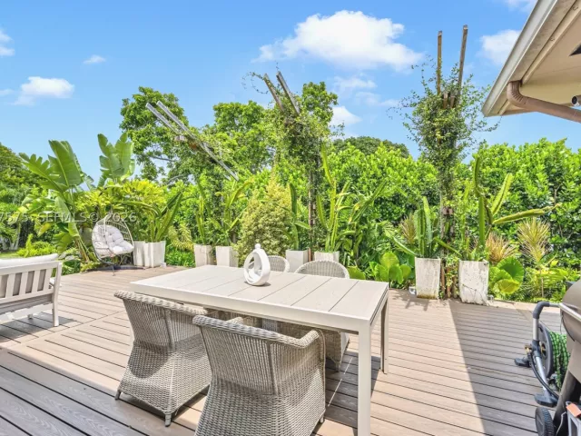 Продажа дома по адресу 12230 NW 22nd Ct - фото 9391105