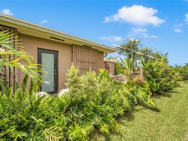 Продажа дома по адресу 12230 NW 22nd Ct - фото 9391111