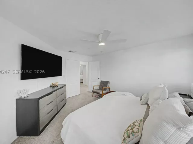 Продажа дома по адресу 13868 SW 38th Ter - фото 9396115