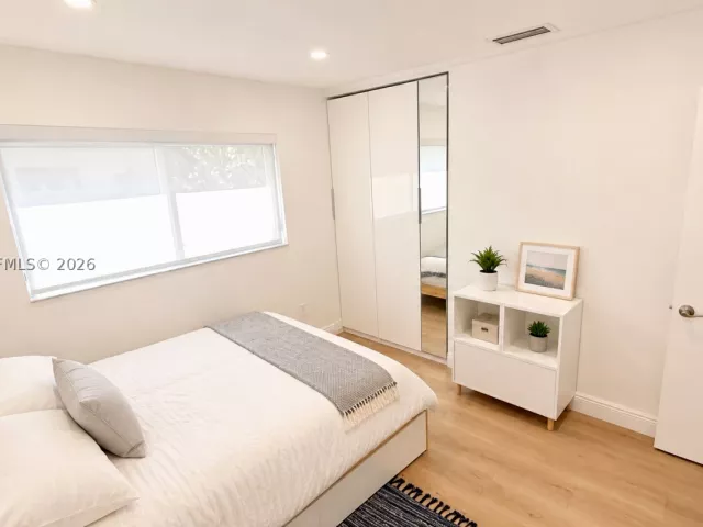 Продажа дома по адресу 1835 NE 212th Ter - фото 9394581