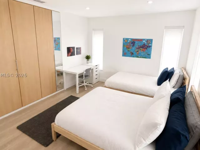 Продажа дома по адресу 1835 NE 212th Ter - фото 9394583