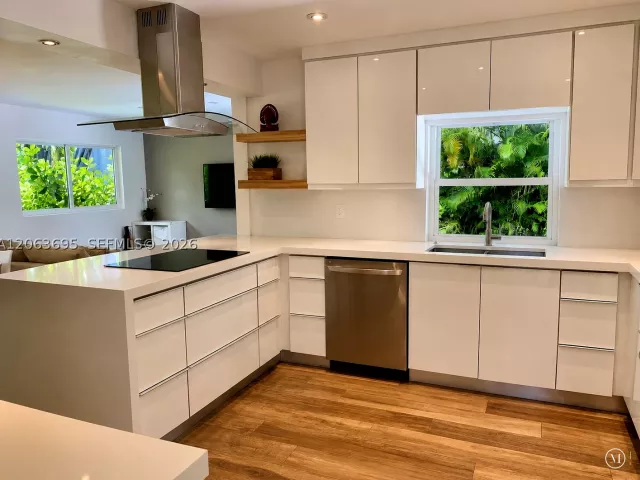 Продажа дома по адресу 1835 NE 212th Ter - фото 9394567