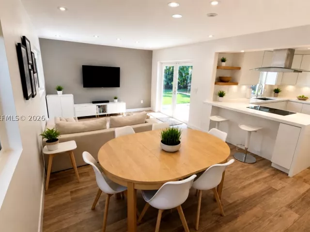 Продажа дома по адресу 1835 NE 212th Ter - фото 9394570