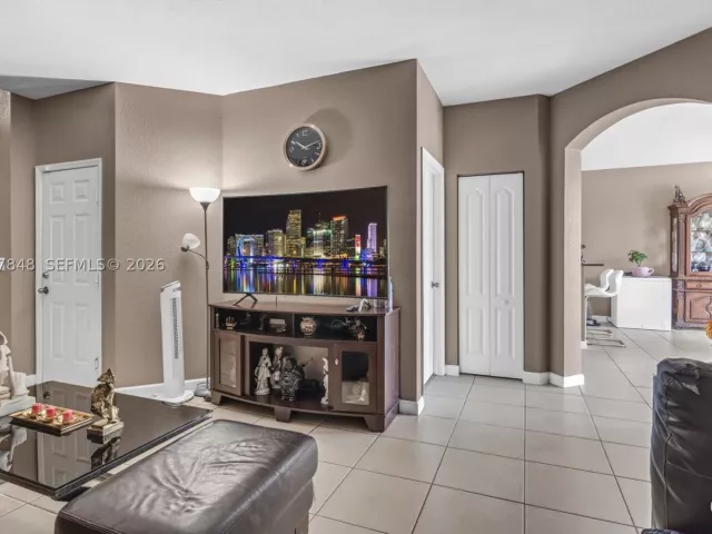 Продажа дома по адресу 23675 SW 114th Ct - фото 9392214