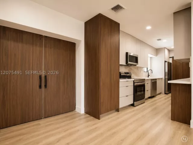 Продажа дома по адресу 4212 SW 98th Ave - фото 9394529
