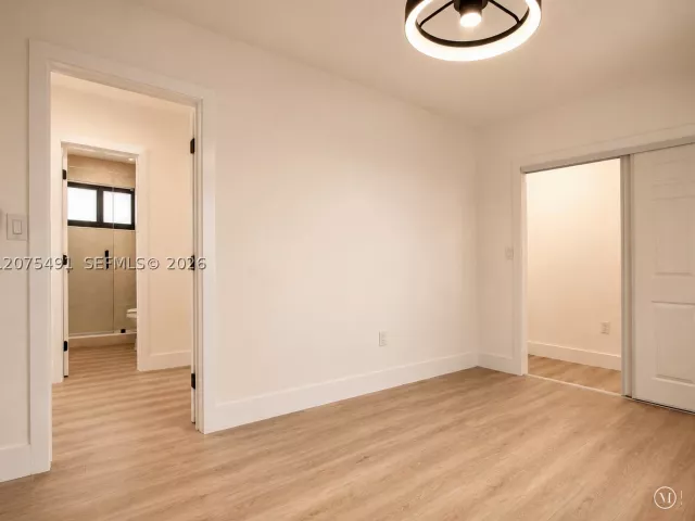 Продажа дома по адресу 4212 SW 98th Ave - фото 9394535