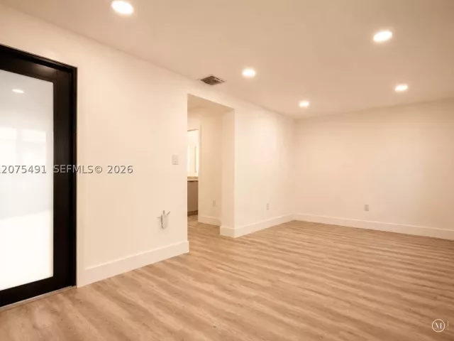Продажа дома по адресу 4212 SW 98th Ave - фото 9394540