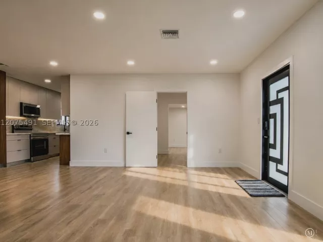 Продажа дома по адресу 4212 SW 98th Ave - фото 9394523