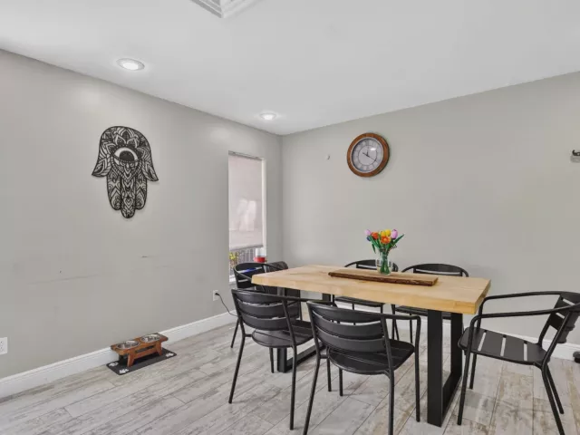 Продажа дома по адресу 10426 BUENA VENTURA Drive - фото 9395222