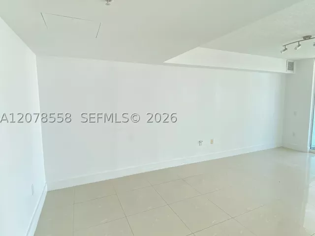 Квартира в аренду номер1109 - фото 9401053