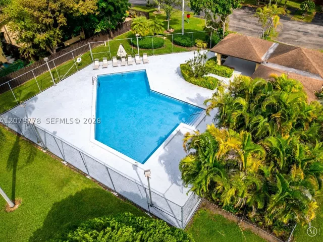 Продажа дома по адресу 6922 SW 128th Pl - фото 9405863