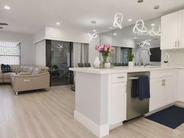 Продажа дома по адресу 6922 SW 128th Pl - фото 9405845
