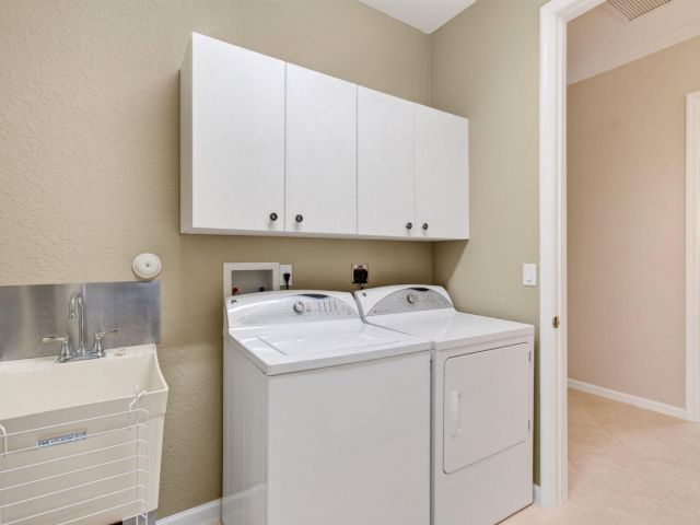 Продажа дома по адресу 2271 Egret Cove Drive - фото 9408980