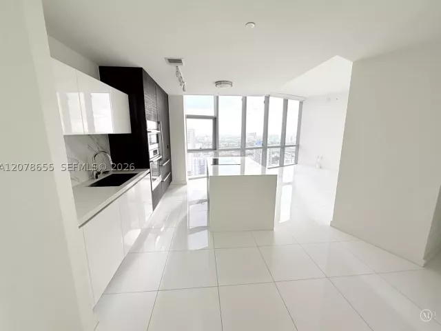Продажа квартиры #3202 - фото 9405686