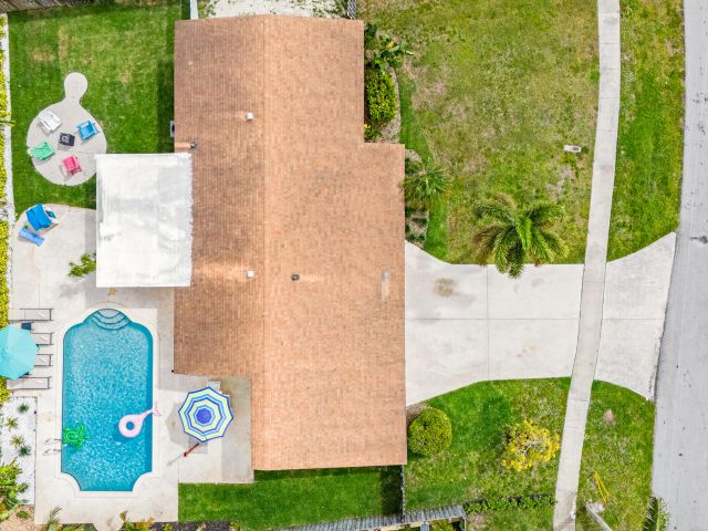 Продажа дома по адресу 5 SE 11th Court - фото 9416117
