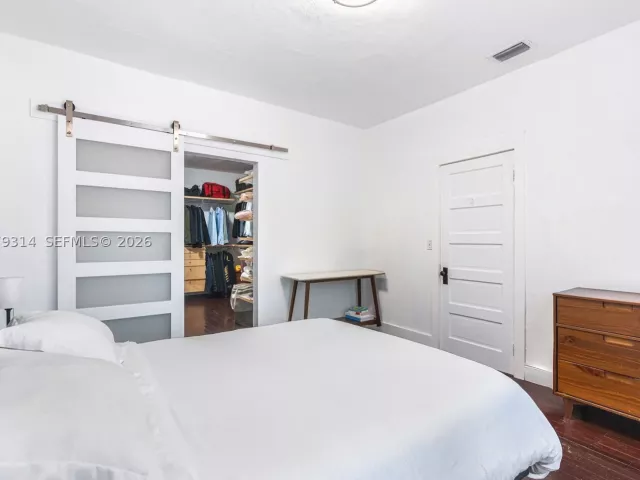 Продажа дома по адресу 2465 Inagua Ave - фото 9418556