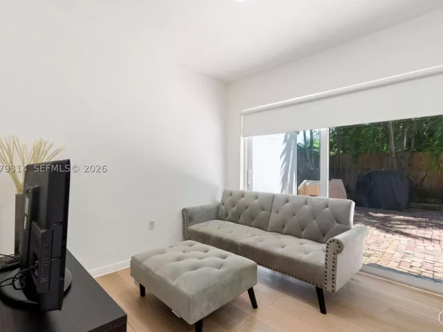 Продажа дома по адресу 2465 Inagua Ave - фото 9418565